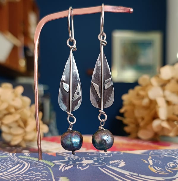 Black Pearl Leaf drops