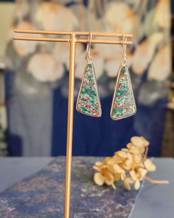 Blood Stone Earring Triangular - Image 2